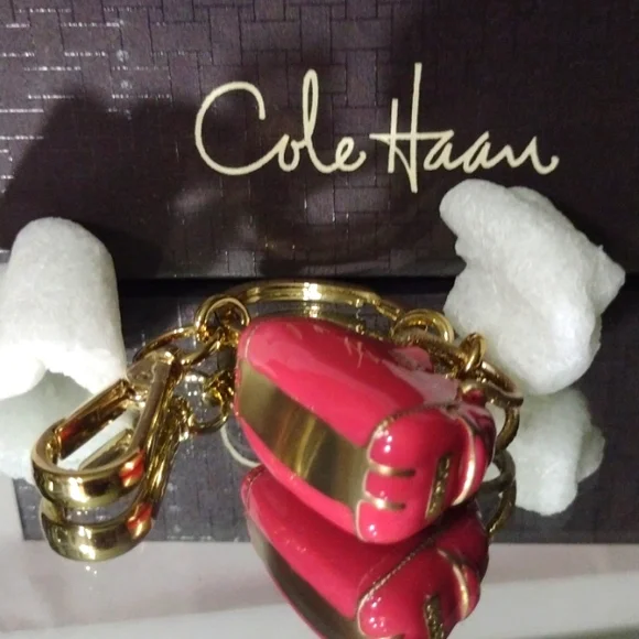 COLE HAAN Spotlight Enamel Pink 🩷 Weighted Keychain NWT - Picture 5 of 8